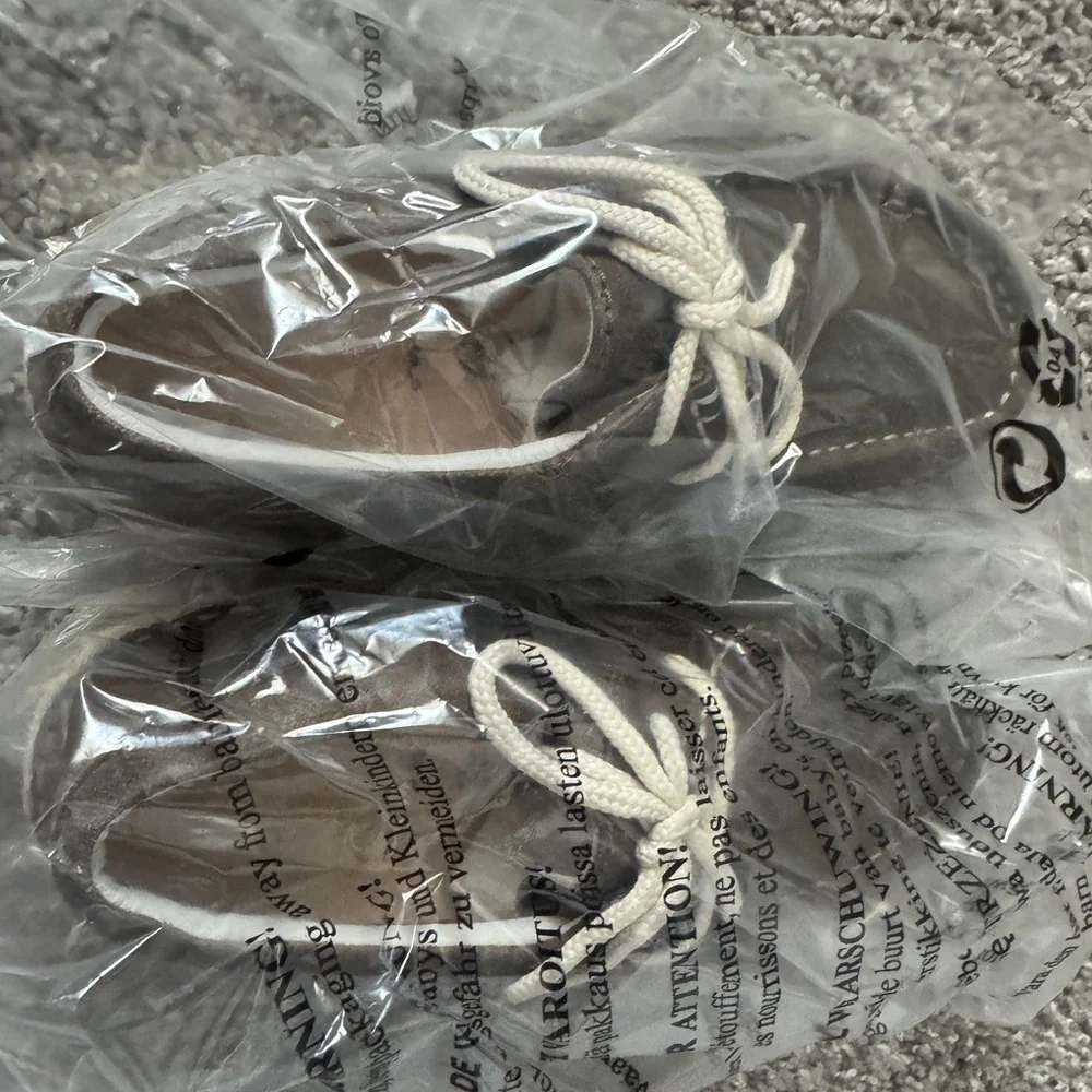 NWT Birkenstock Pasadena Brown Boat Shoes White Sole Size 7 Women Size 5 Men